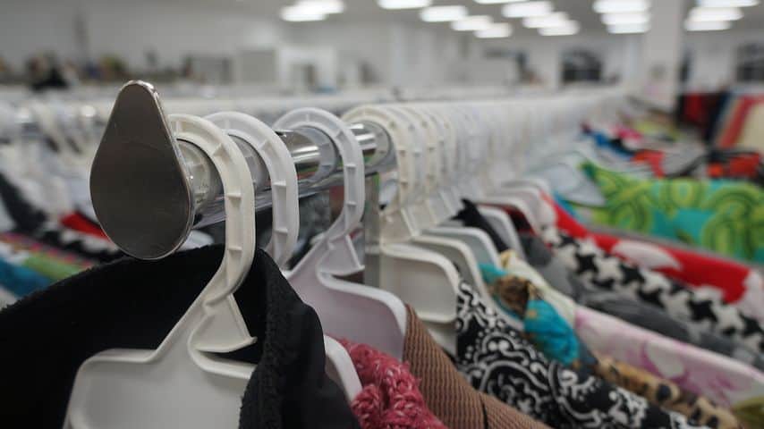 Tips for Buying Second Hand Clothing